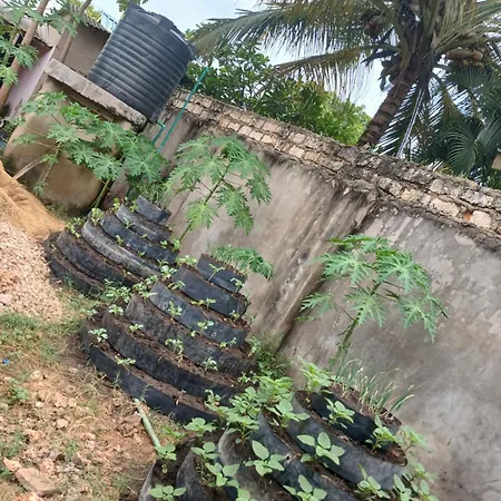 Hideout Apartment Ukunda Exterior photo
